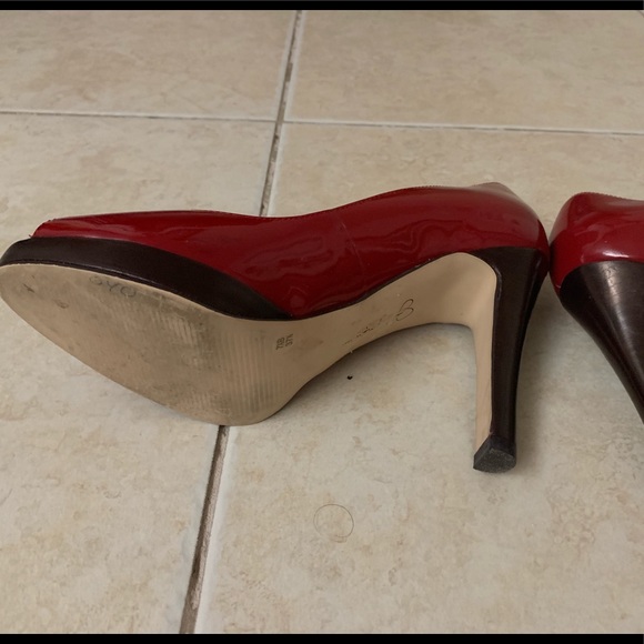 JS peep toe red patent pumps size  7.5 - Picture 2 of 5